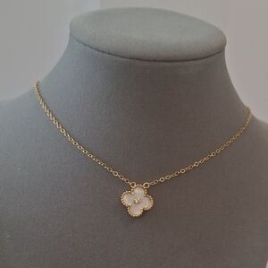 Mother of pearl single diamond clover necklace